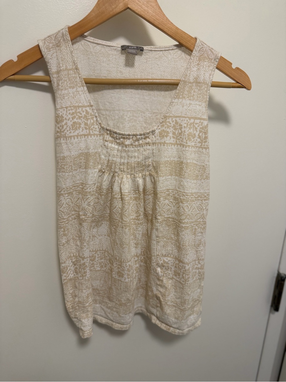 J Jill Sleeveless Cream Patterned Women’s Tank Top size XS